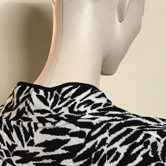 Dana Buchman Signature - Picture 3 of 7